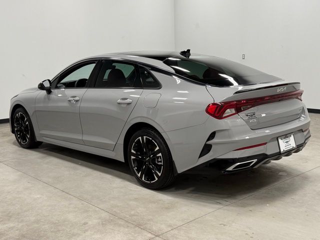 Vehicle image 7 of 35