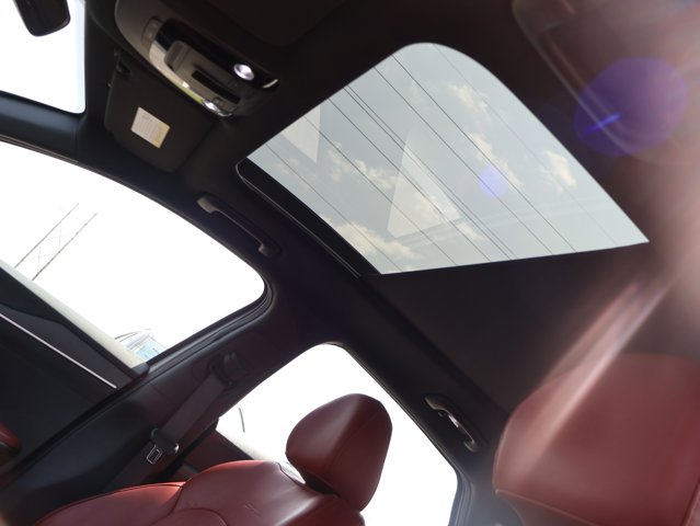 Vehicle image 42 of 44