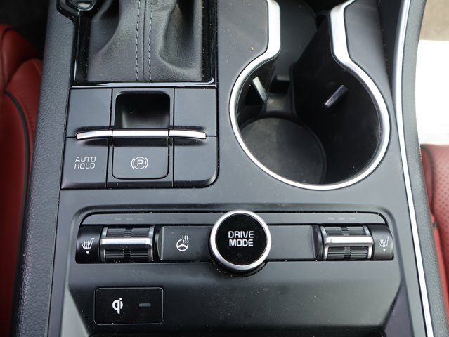 Vehicle image 34 of 44