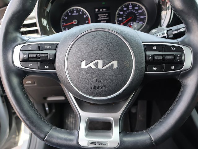 Vehicle image 35 of 44