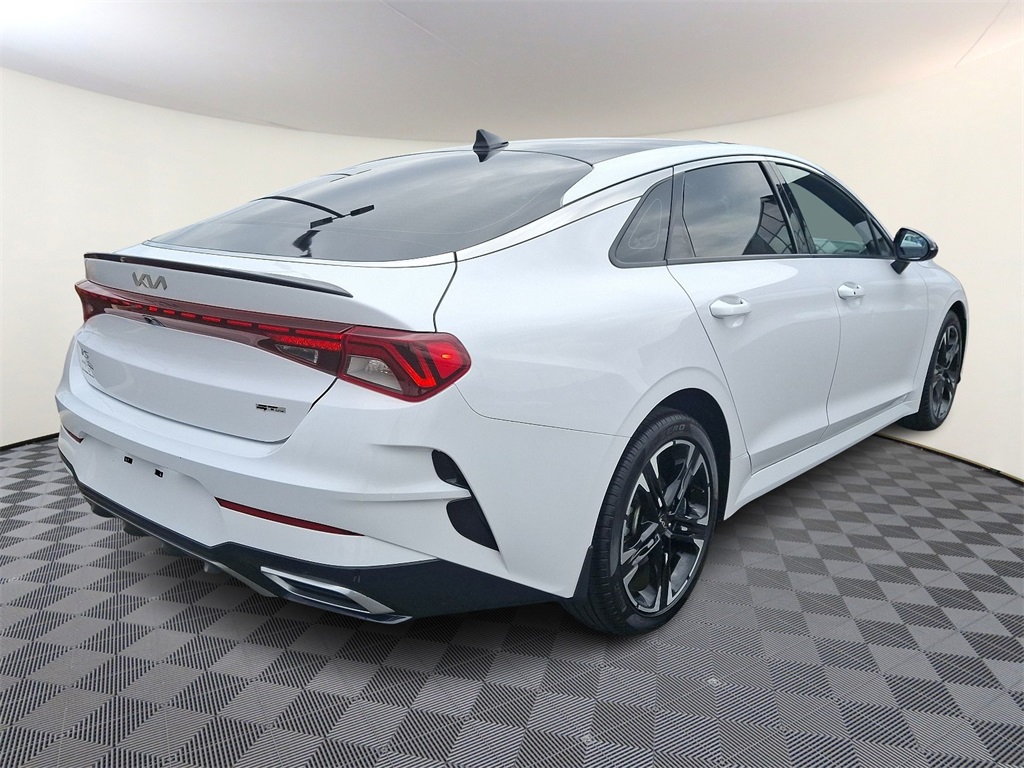 Vehicle image 2 of 31