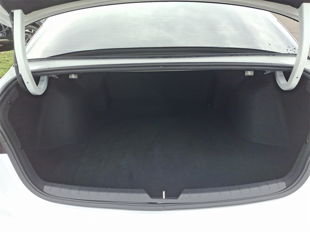 Vehicle image 29 of 31