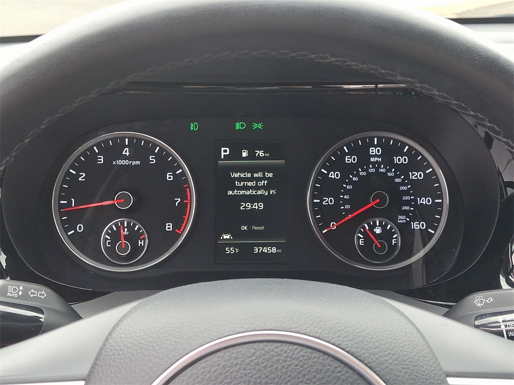 Vehicle image 19 of 31