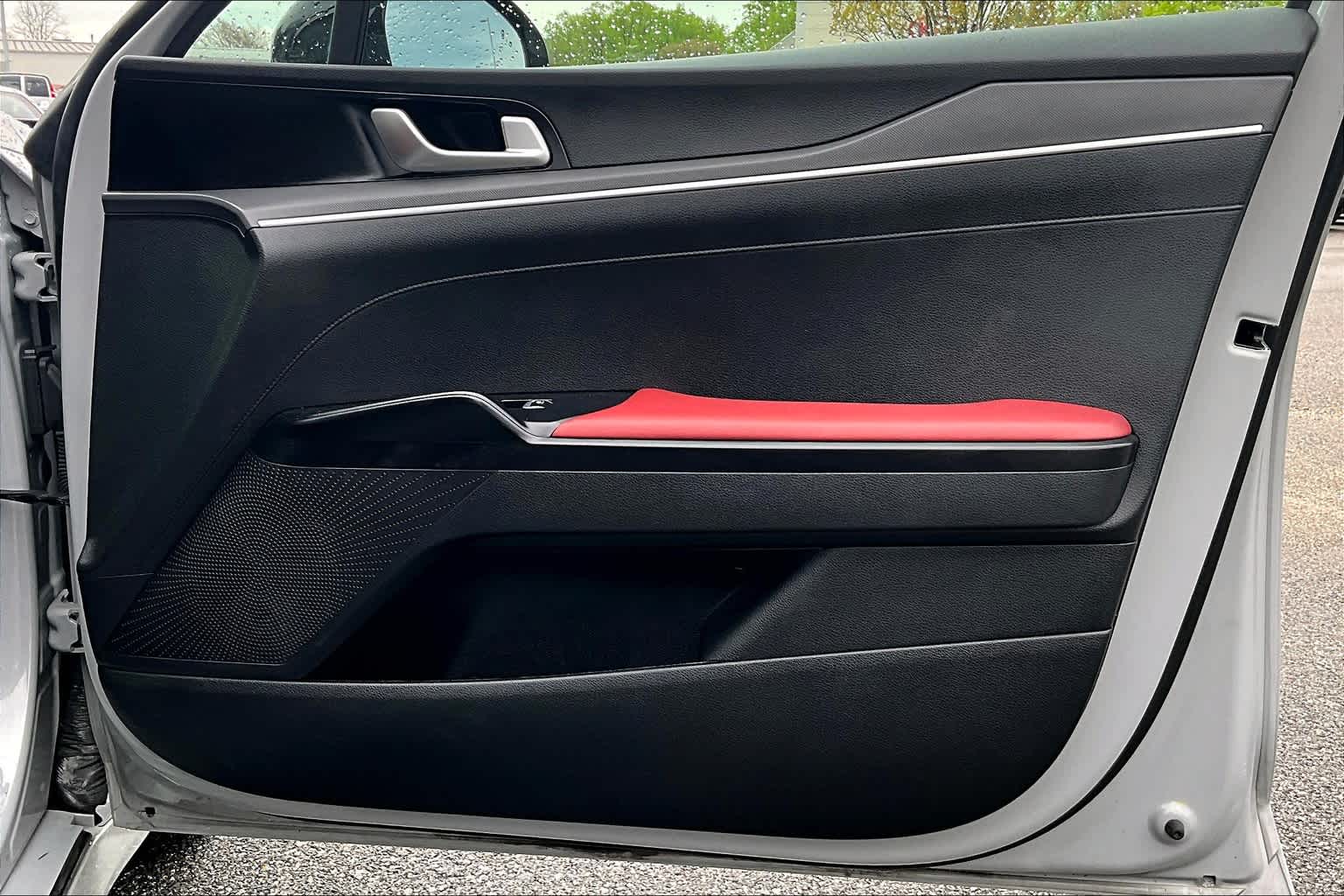 Vehicle image 22 of 36