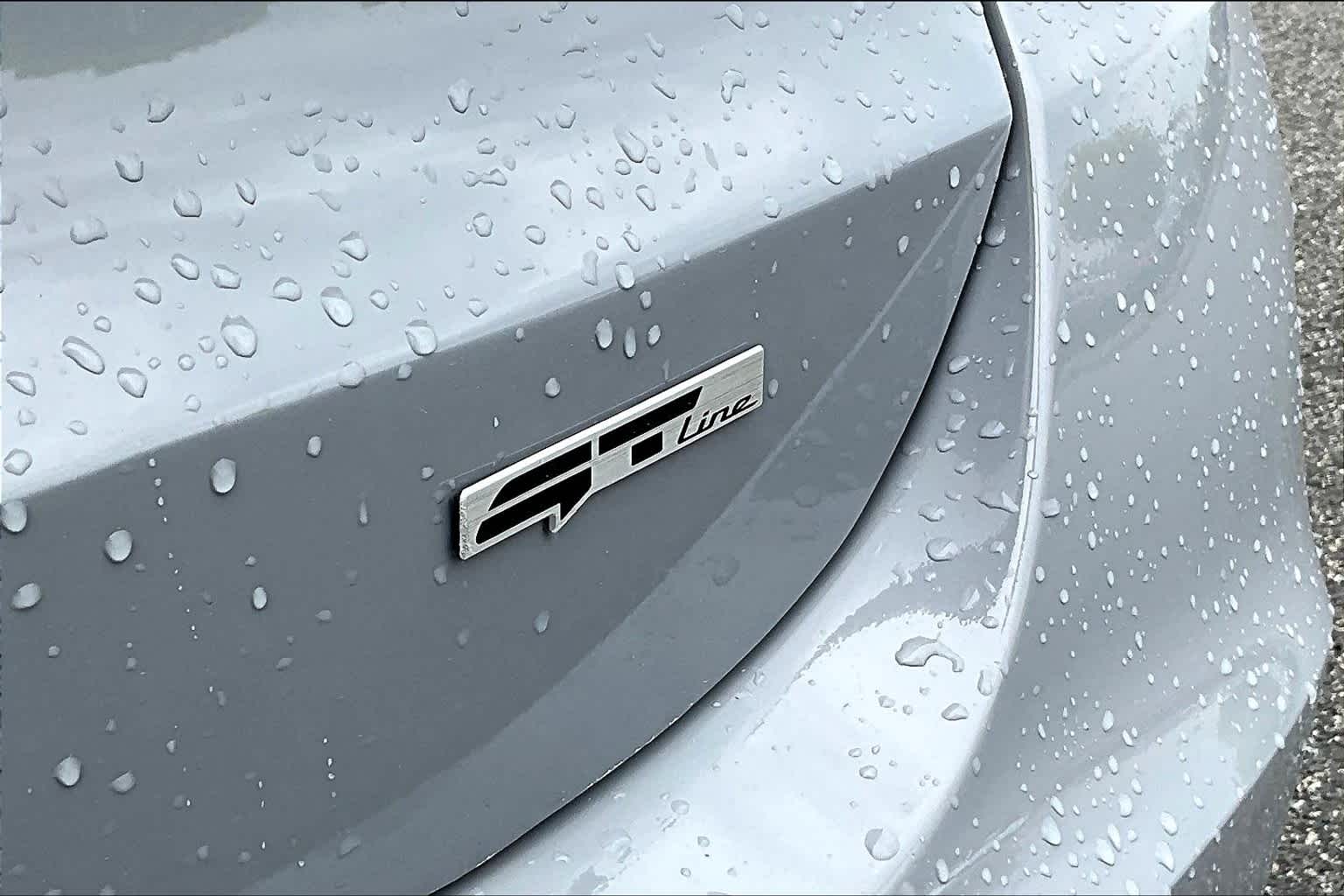Vehicle image 11 of 36