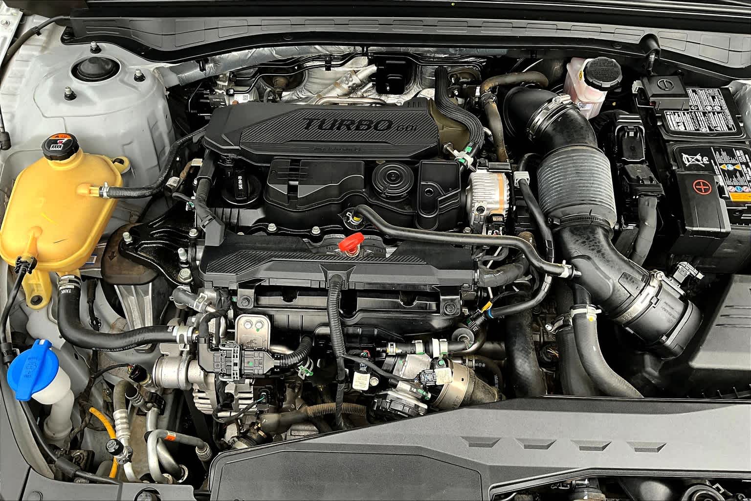 Vehicle image 32 of 36