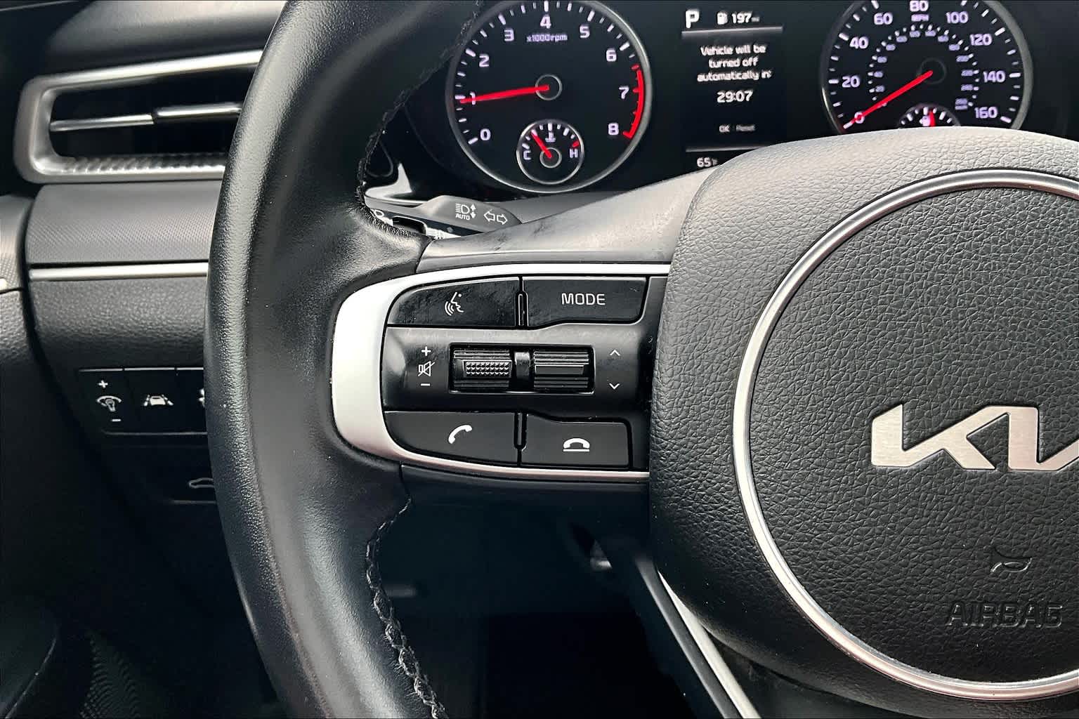 Vehicle image 23 of 36