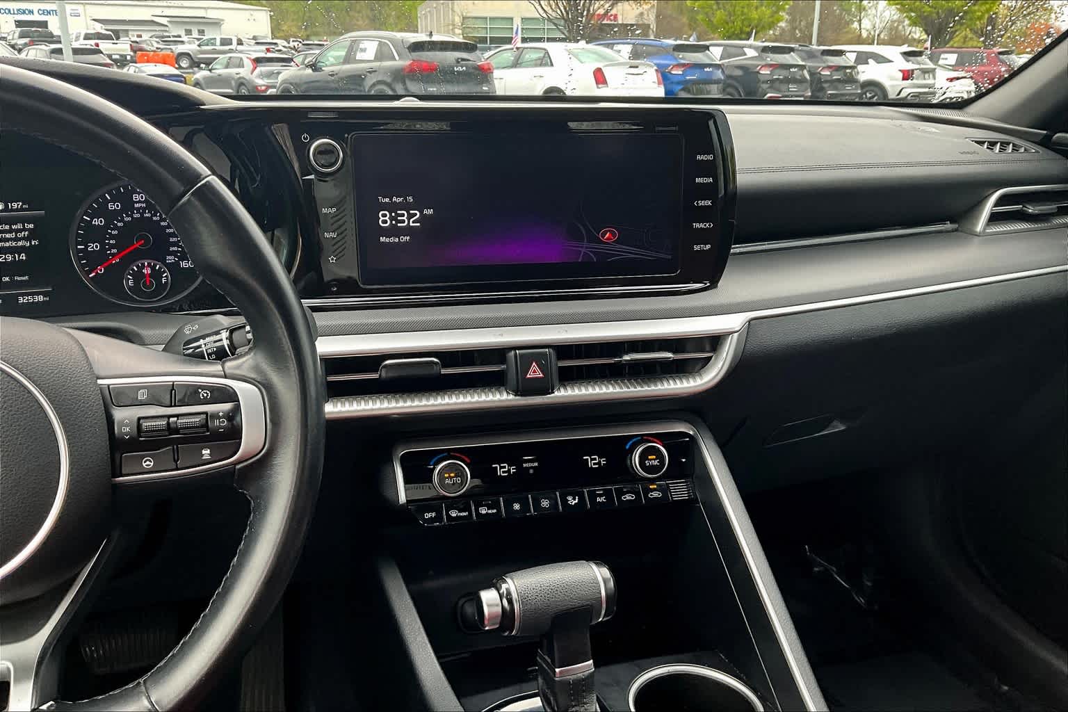 Vehicle image 8 of 36