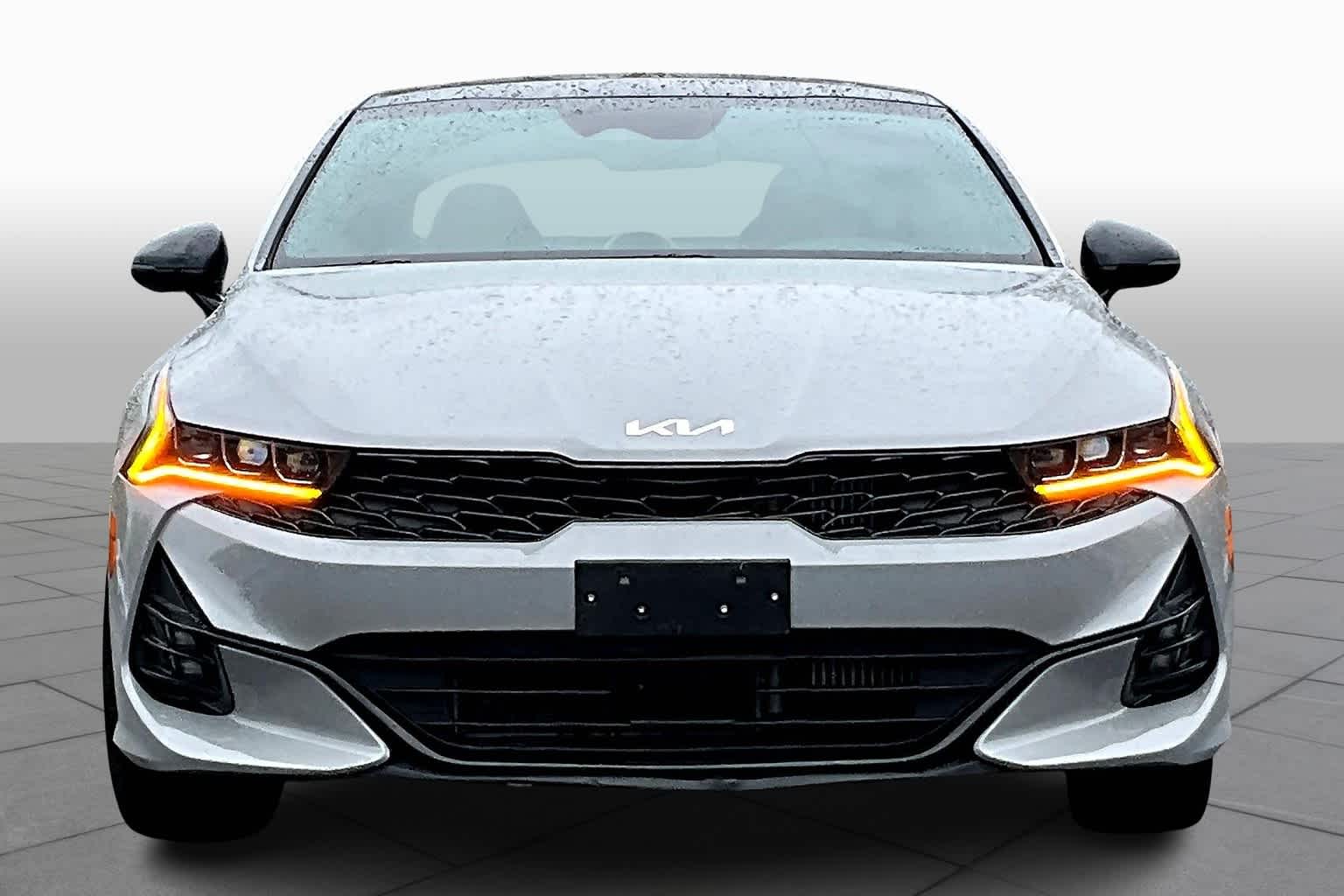 Vehicle image 2 of 36