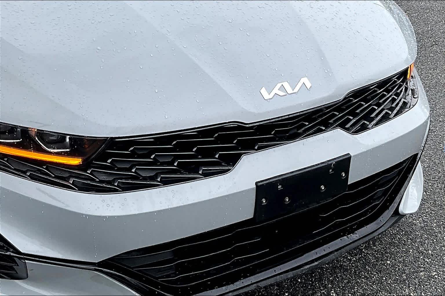 Vehicle image 29 of 36