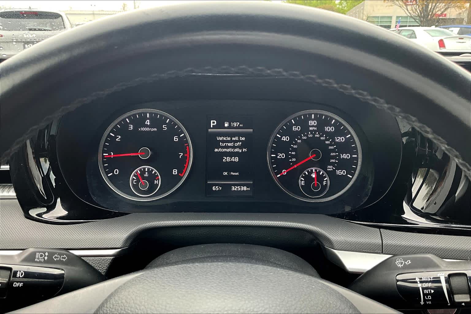 Vehicle image 25 of 36