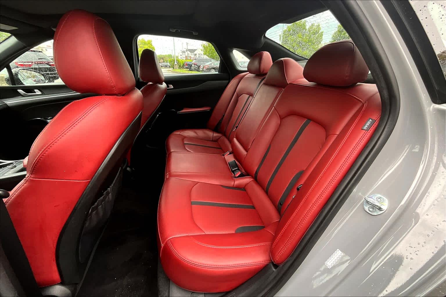 Vehicle image 19 of 36