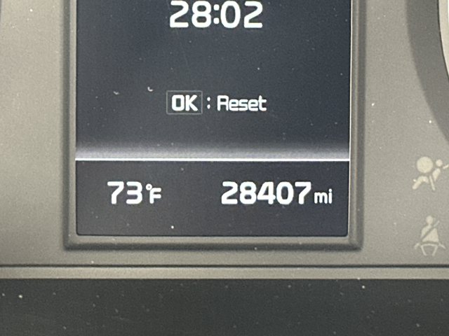 Vehicle image 8 of 31