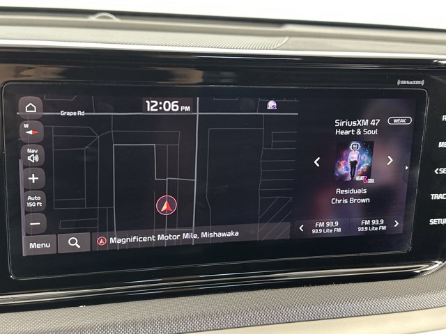 Vehicle image 19 of 31