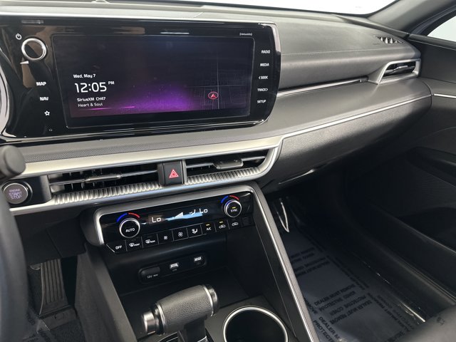 Vehicle image 7 of 31
