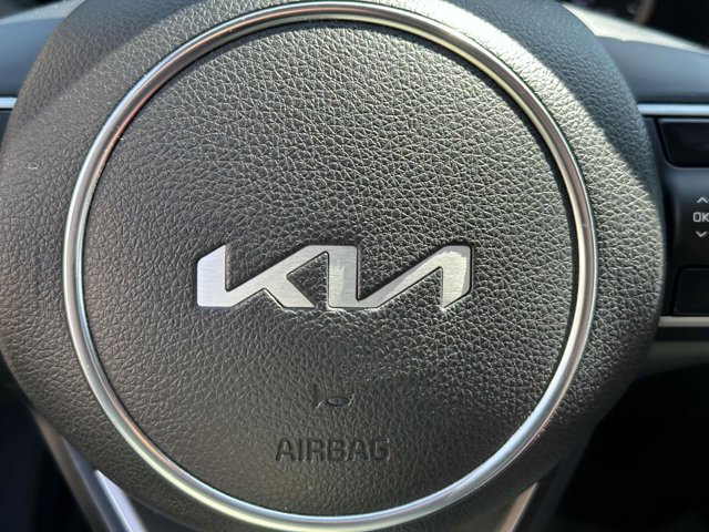 Vehicle image 20 of 35