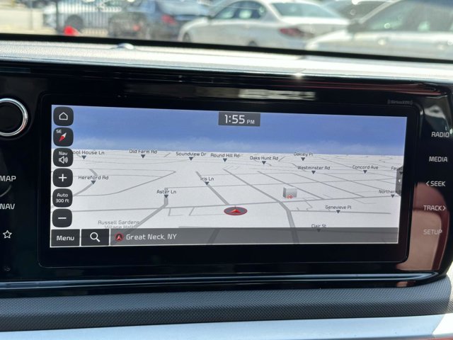 Vehicle image 33 of 35