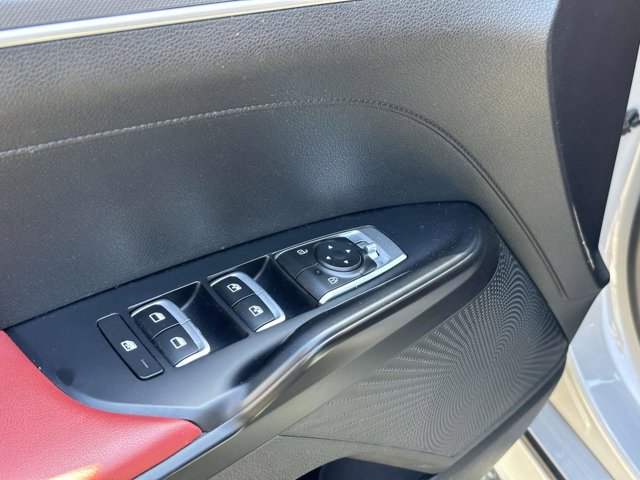 Vehicle image 13 of 35