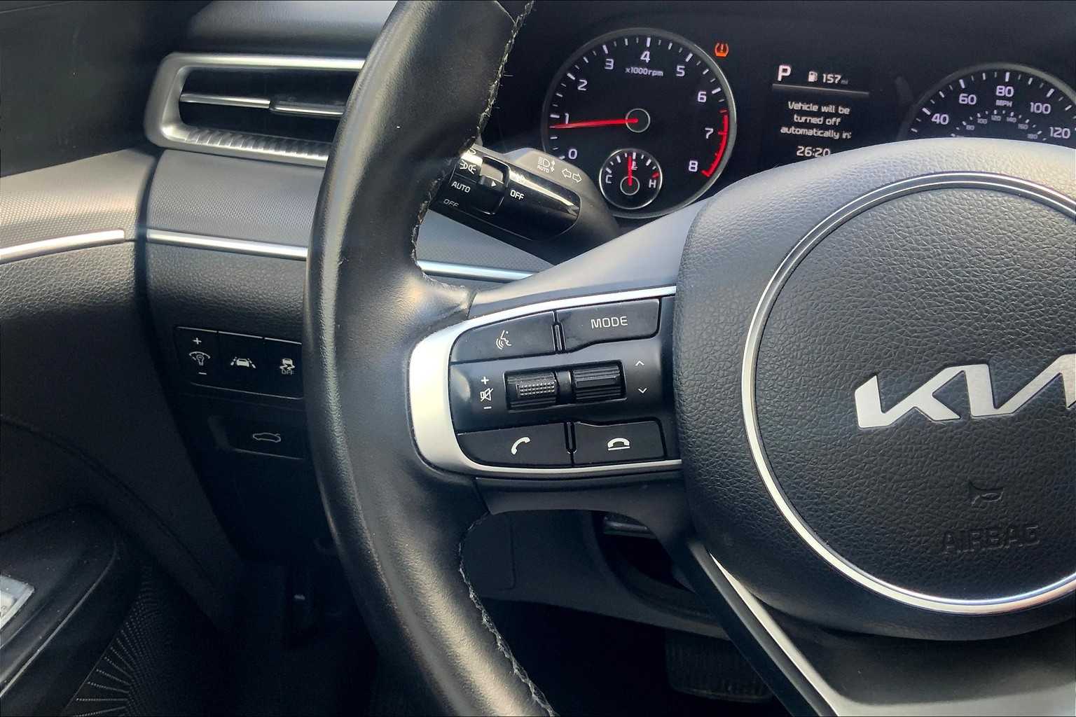 Vehicle image 22 of 30