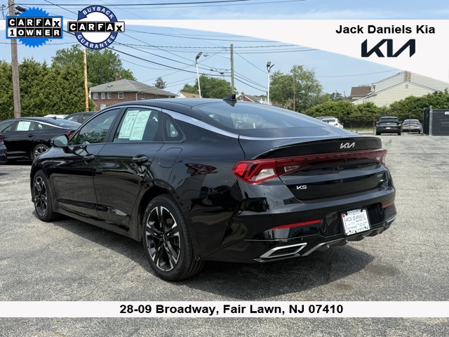 Vehicle image 6 of 18