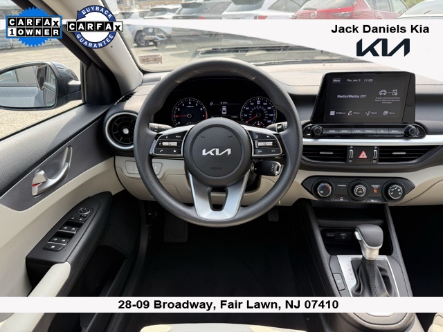 Vehicle image 18 of 18