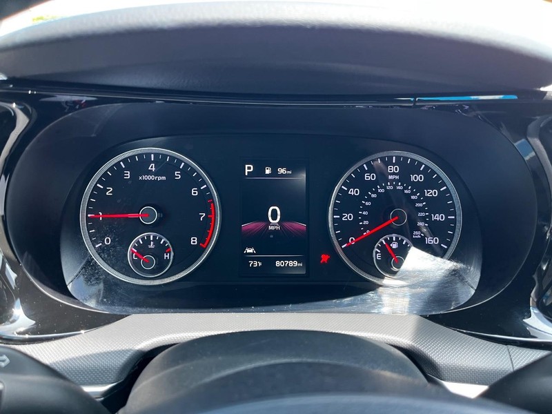 Vehicle image 18 of 26