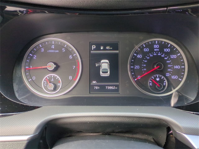 Vehicle image 29 of 32