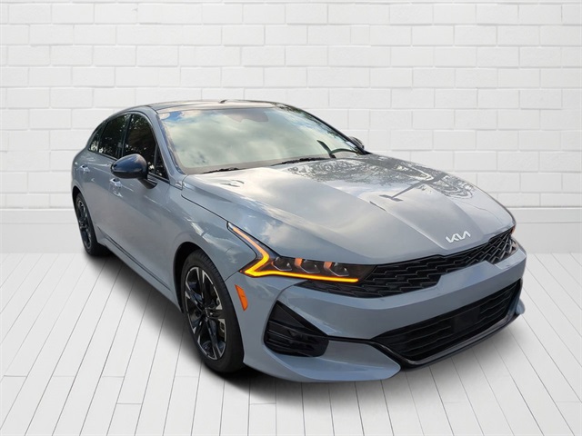Vehicle image 6 of 32