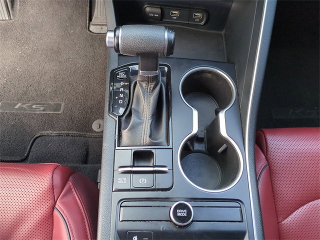 Vehicle image 18 of 32