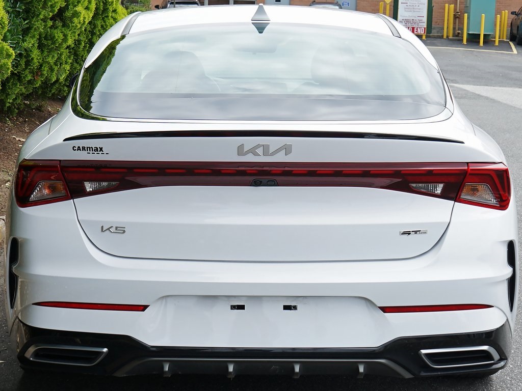 Vehicle image 6 of 32