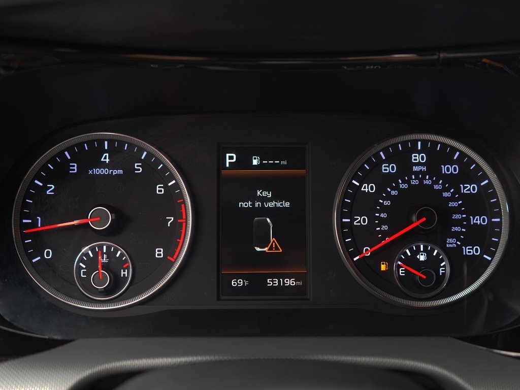Vehicle image 15 of 32