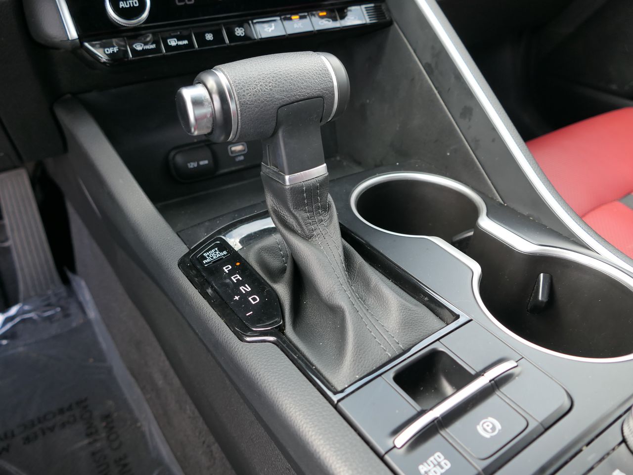 Vehicle image 29 of 37
