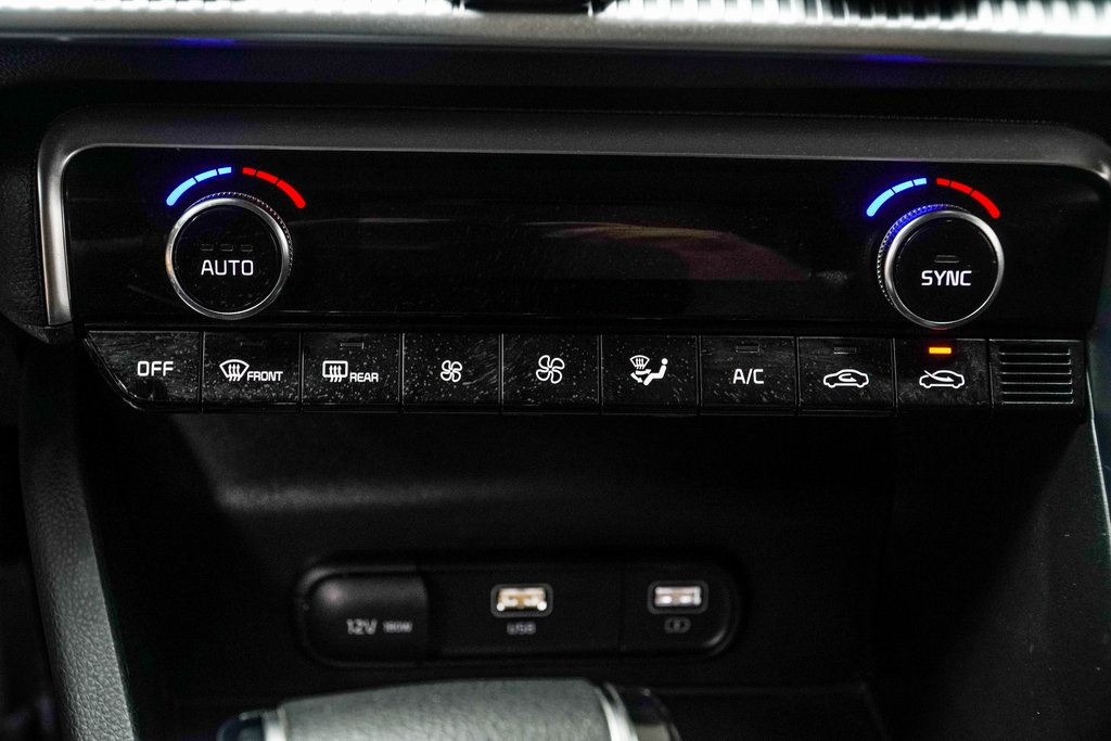 Vehicle image 20 of 39