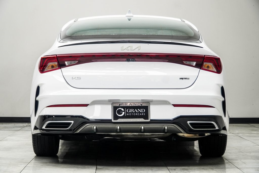 Vehicle image 5 of 39