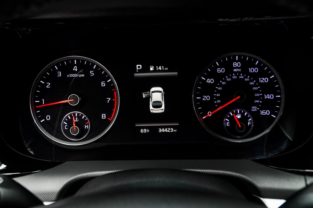 Vehicle image 31 of 39