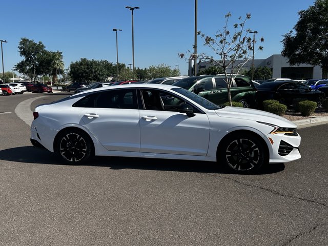 Vehicle image 4 of 30