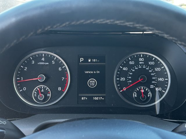 Vehicle image 28 of 30