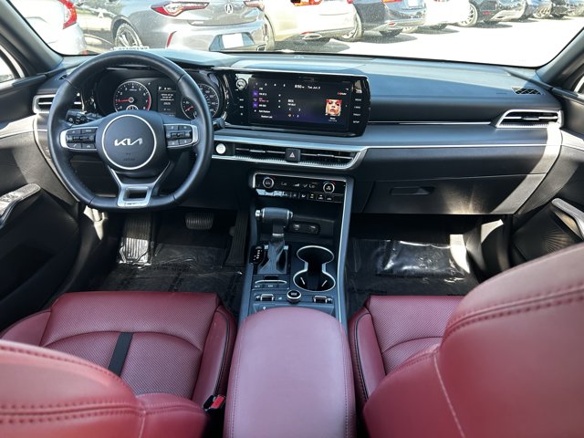 Vehicle image 14 of 30