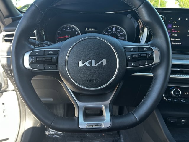 Vehicle image 22 of 30