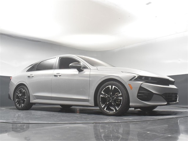 Vehicle image 10 of 45