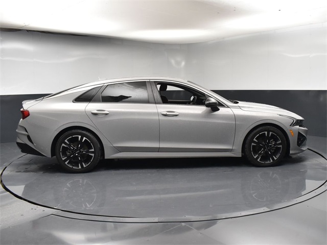 Vehicle image 14 of 45