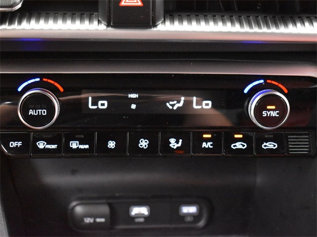 Vehicle image 41 of 45