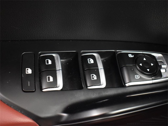 Vehicle image 40 of 45