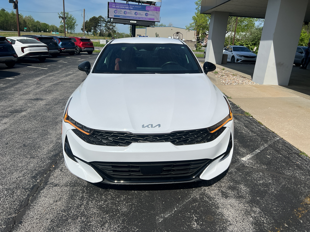 Vehicle image 3 of 17