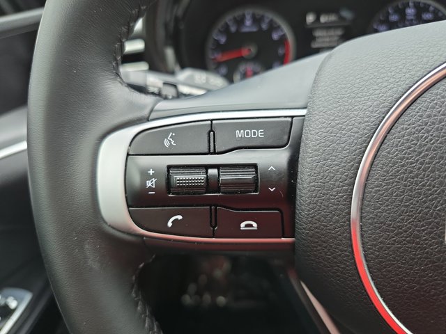 Vehicle image 16 of 34