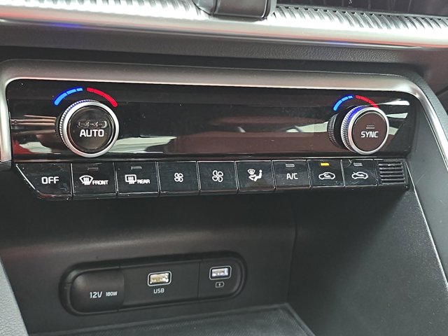 Vehicle image 23 of 34