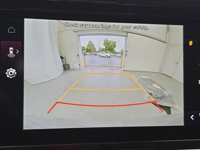 Vehicle image 22 of 34