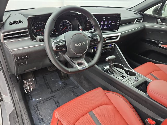 Vehicle image 15 of 34