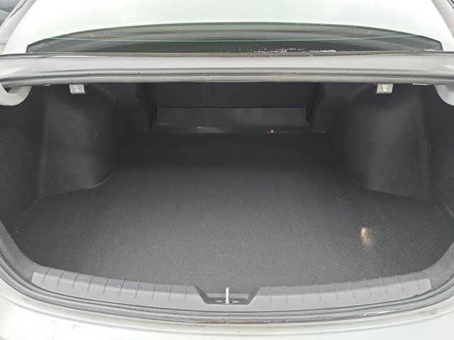 Vehicle image 12 of 34