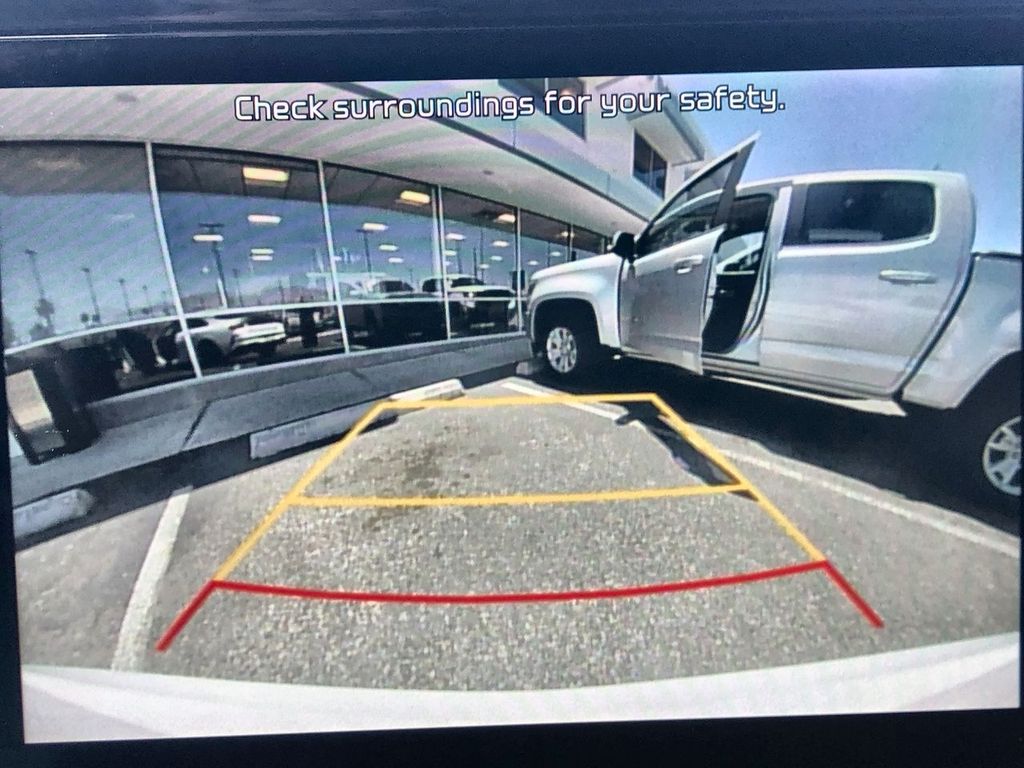 Vehicle image 23 of 31